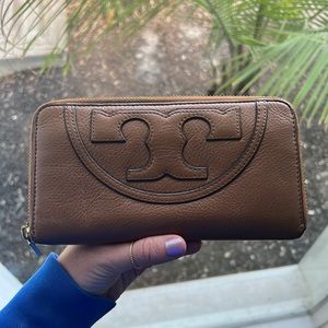 Tory Burch wallet clutch